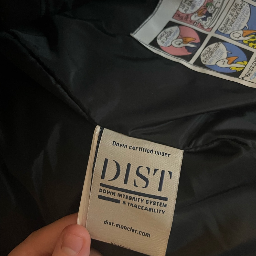 Moncler Navy Puffer Jacket - Picture 8 of 9